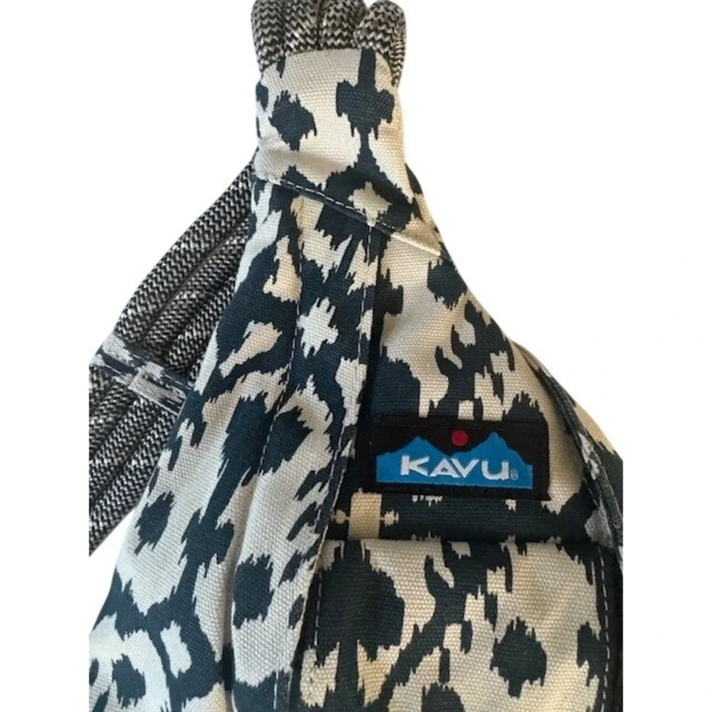 NWOT KAVU Sling‎ Backpack Bag Ikat Pattern Adjustable Strap Outdoor Casual